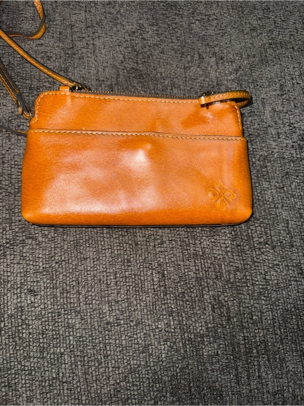 Patricia Nash Apricale Gold Tooled Leather Crossbody Wristlet Bag - Picture 7 of 10